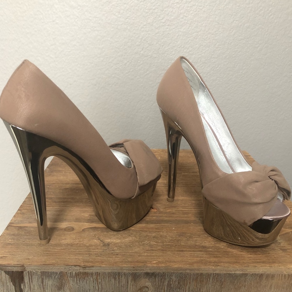 Steve Madden “Moscow” Platform Heels